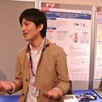 M1日高君のインタラクティブ発表の様子