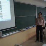 イミテーションゲームのムービートレイラーを見せる新實先生